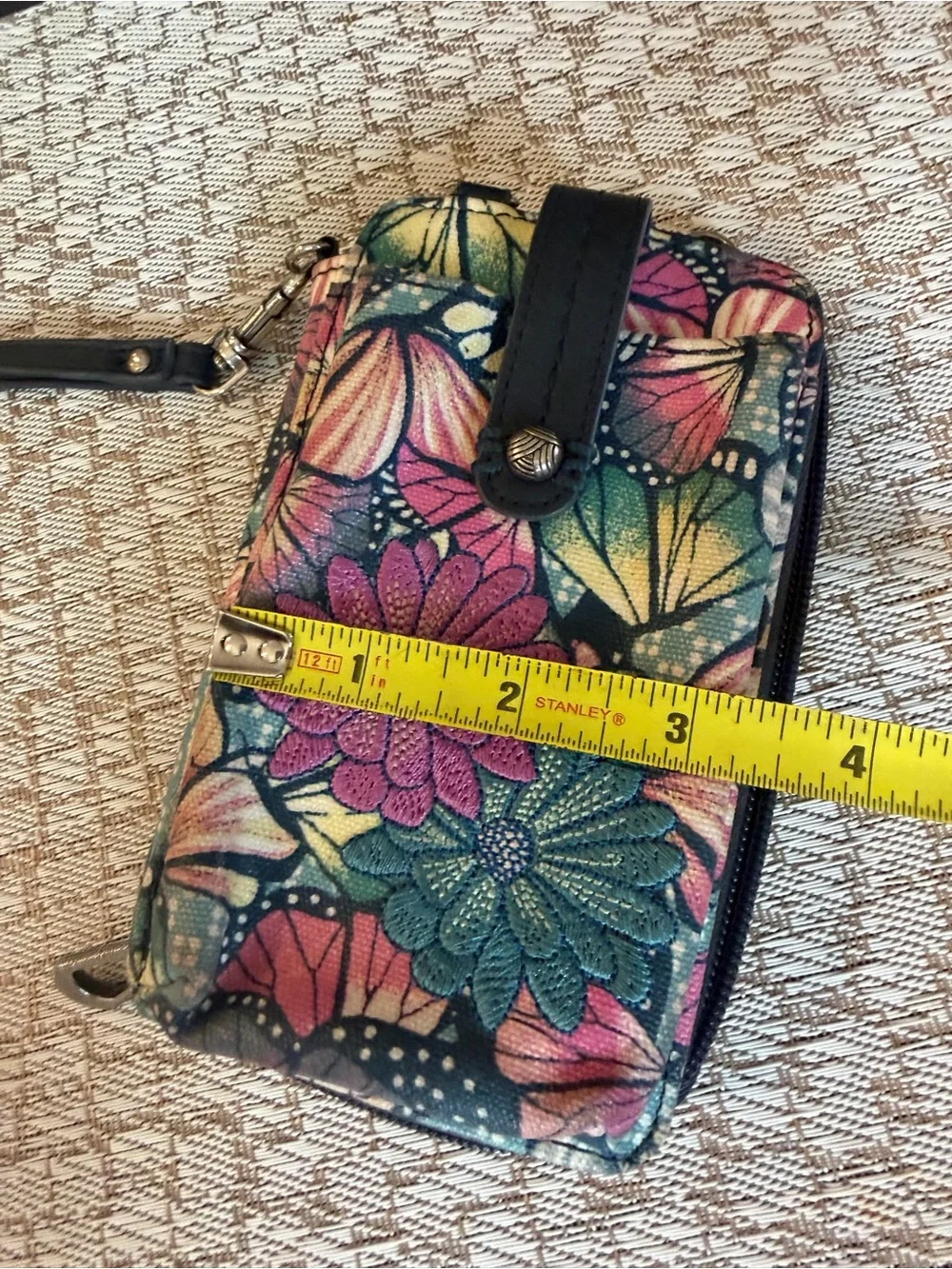 Sakroots Artist Circle collection wristlet wallet